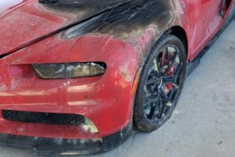 Ennyi pénzért szinte ajándék ez a megégett Bugatti Chiron