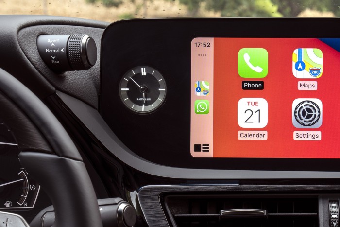 Kategóriaelső fényszórótechnika a Lexus ES-ben 7