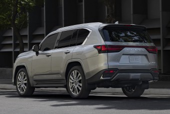 Könnyebb, finomabb, ütőképesebb a Lexus LX