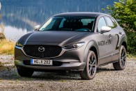 Új típusokkal érkezik a Mazda plug-in hibrid hajtása 7