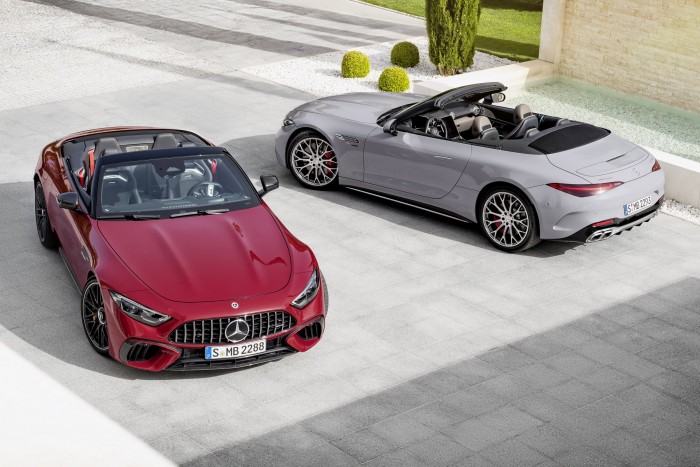 Pusztító V8-assal jött az új Mercedes SL 8