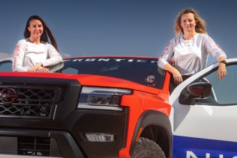 Nőknek épített versenyautót a Nissan