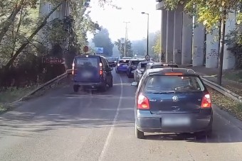 Visszaütött a karma a magyar autósnak, amikor pofátlankodni próbált