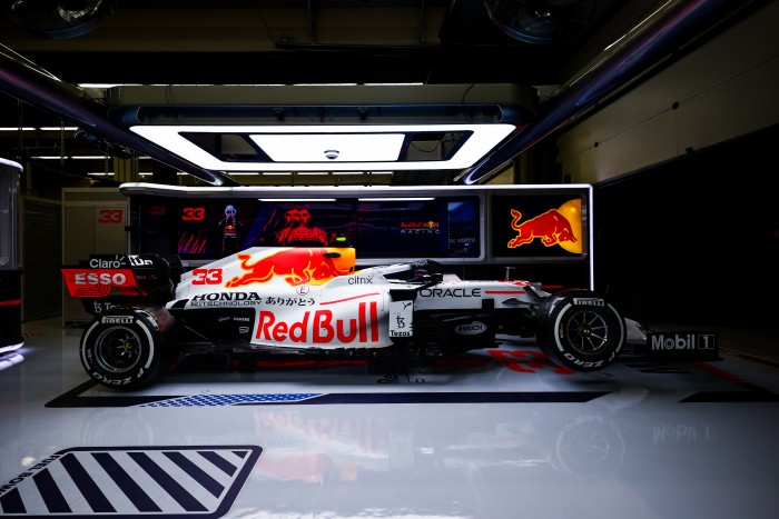 F1: A bajnoki címet is eldöntheti a Red Bull új festése