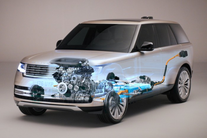 Megérkezett minden idők legfejlettebb luxusterepjárója? 7