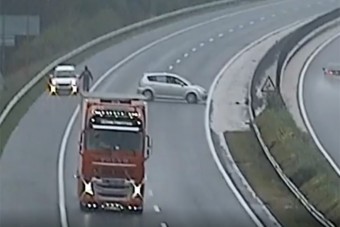 Újabb jótevő okozott nagy veszélyt az M7-esen