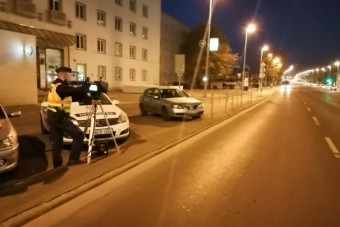 Fürtökben kapcsolták le a gyorshajtókat a Váci úton 