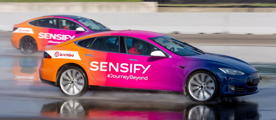 Jönnek a gondolkodó fékrendszerek