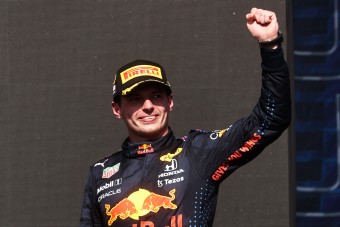 F1: Verstappen záptojással dobálná meg Norrist