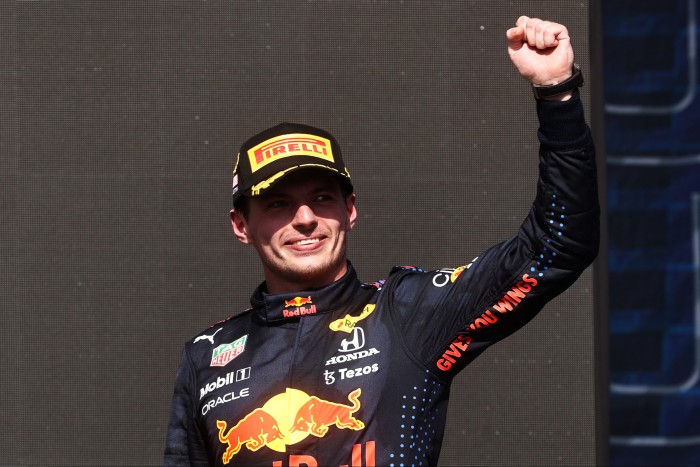 F1: Verstappen záptojással dobálná meg Norrist