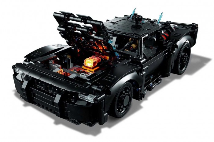 Batmobile-ból sosem elég, a legújabb is a polcodra kerülhet! 8