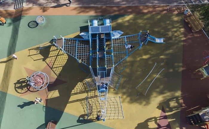 Egy nagy vadászgép ez az orosz játszótér 2