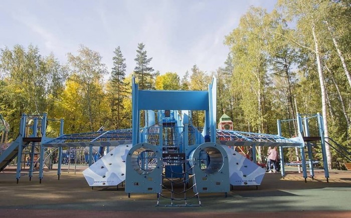 Egy nagy vadászgép ez az orosz játszótér 3