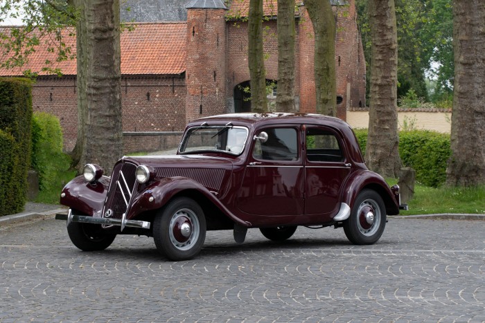 Rommá rágta az idő vasfoga, de még próbálják eladni 8