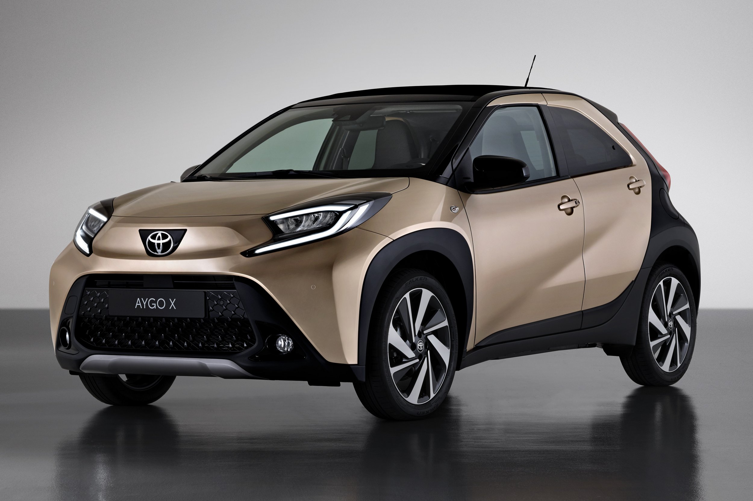 Négy méter alatti crossover a Toyota Aygo X 15