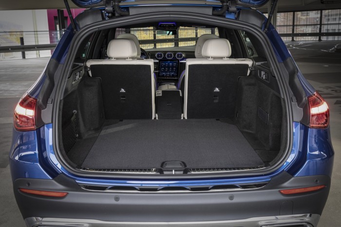 Megérkezett a Mercedes kisebbik terepkombija 7