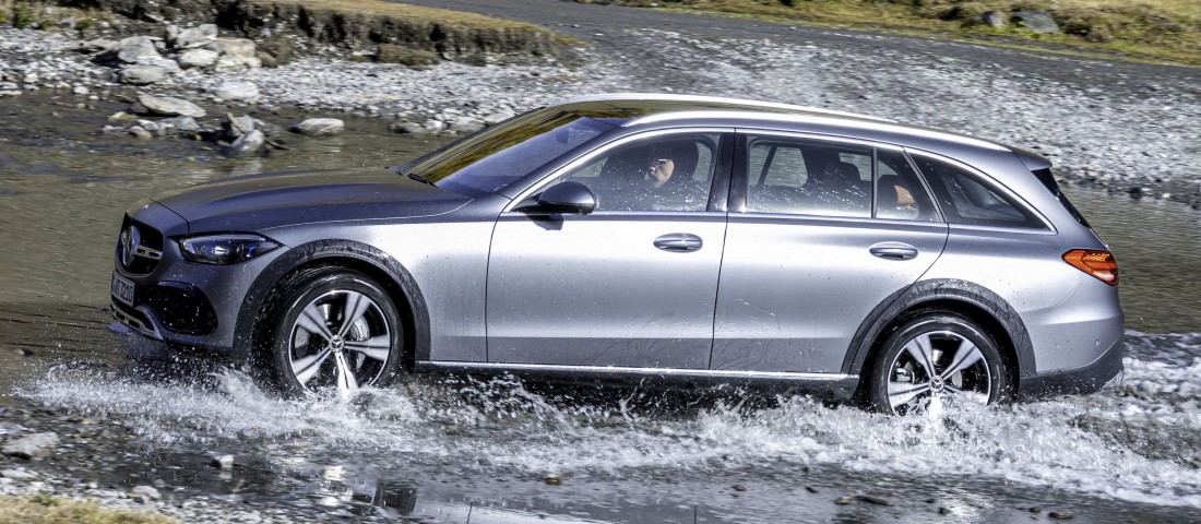 Megérkezett a Mercedes kisebbik terepkombija