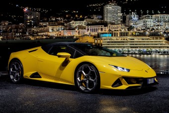 Három szóból bárhová elvisz a Lamborghini
