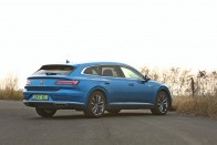 Népautóból divattermék – Volkswagen Arteon Shooting Brake 50