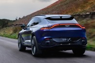 Olcsó belépőverziót kapott az Aston Martin DBX 26