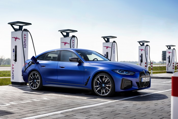 Vezetési élmény a jövőből – BMW-szedán villanyhajtással 5 Vezetési élmény a jövőből – BMW-szedán villanyhajtással 5