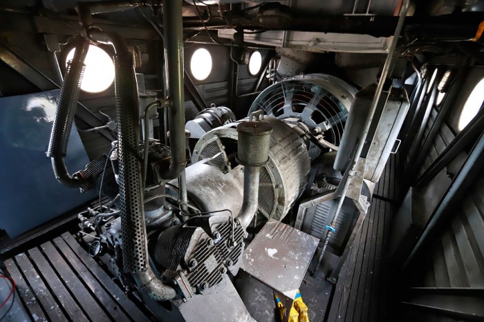 Mit keres egy búvár a síneken? 10