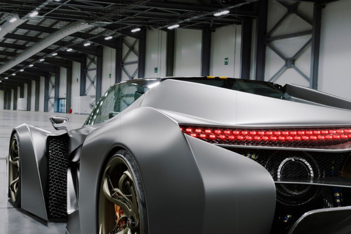 4,5 milliárd forintos sportkocsi Európából 9