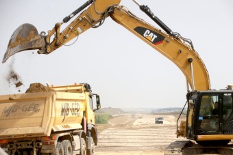 Új négysávos út épül Pest megyében