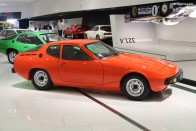 Addig volt olcsó, amíg nem értették – Porsche 924 S, 1988 108