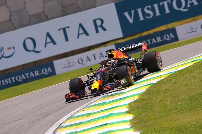 F1: Verstappen szerint szabálytalan lehet a Mercedes