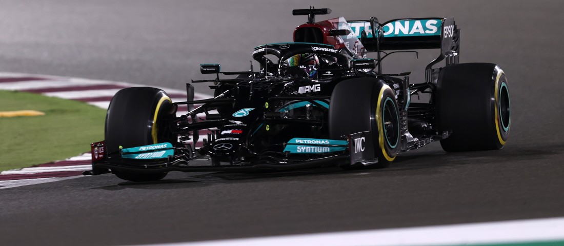 F1: Tükörsima Hamilton-győzelem, Alonso dobogós Katarban