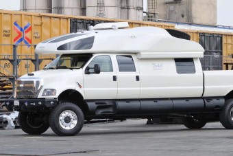 Elhúzza a fél országot, és még lakásnak is jó, csak az ára 2000 millió