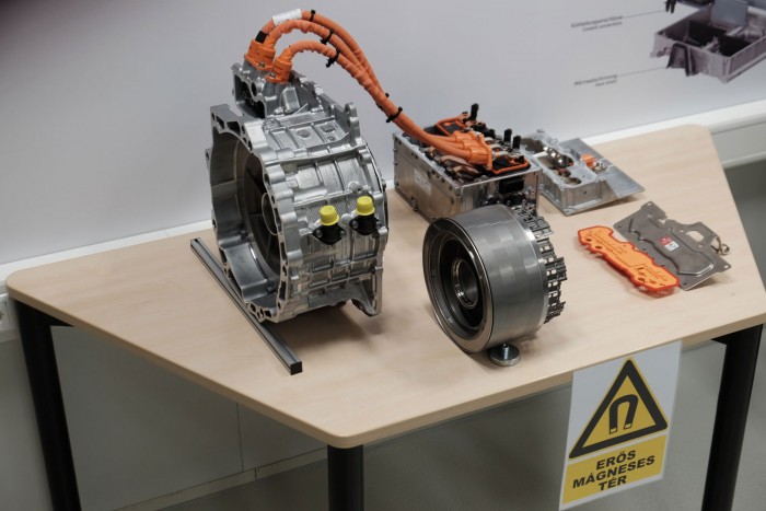 Így néz ki a jövő motorgyára Győrben 2 Így néz ki a jövő motorgyára Győrben 2