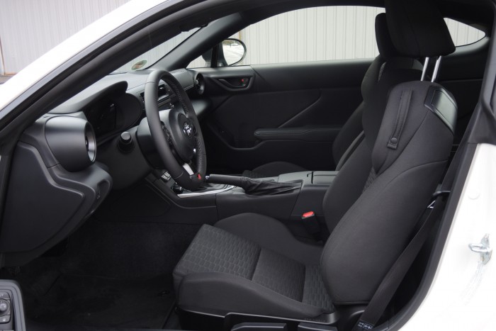Analóg autó a digitális korban – Toyota GR86 70 Analóg autó a digitális korban – Toyota GR86 70
