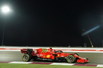 F1: Még a Ferrarinál is Alonsót dicsérik