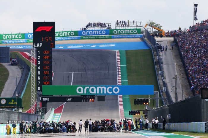 Balhé a Forma-1-ben, szigorú tiltás jön