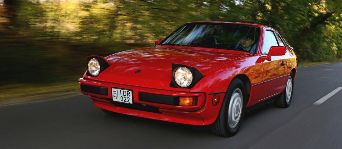 Addig volt olcsó, amíg nem értették – Porsche 924 S, 1988