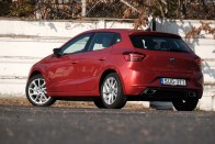 Szerethető kis spanyol, csinos testtel, értékes belsővel – SEAT Ibiza teszt 48