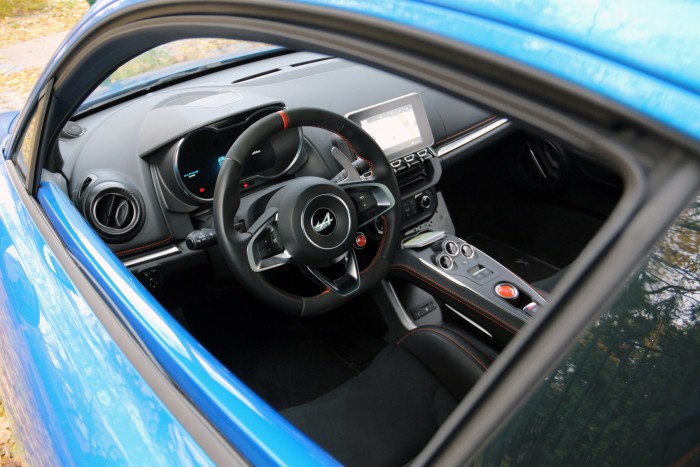 Alpine A110S – Aranylövés 3 Alpine A110S – Aranylövés 3