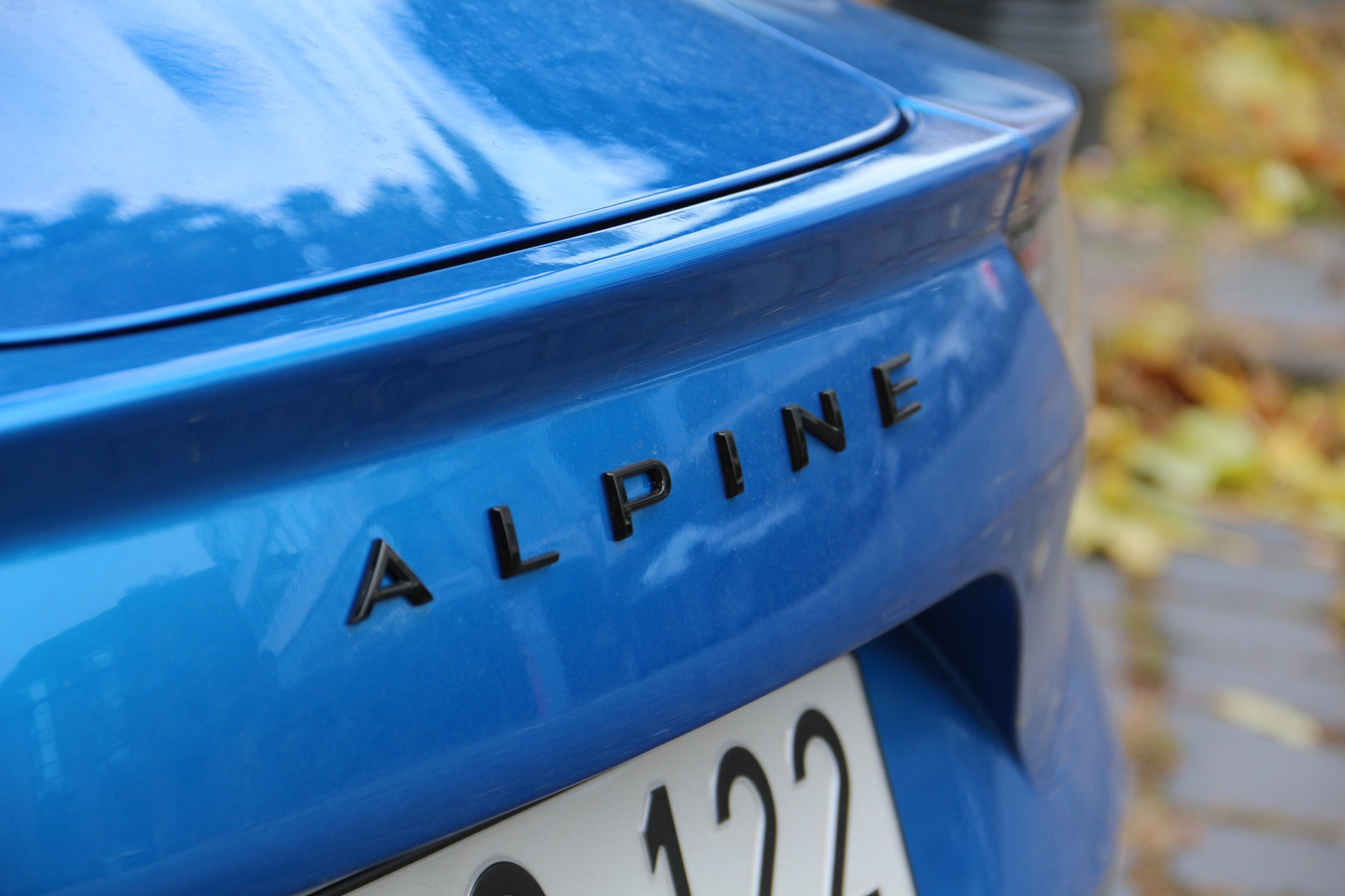 Alpine A110S – Aranylövés 38