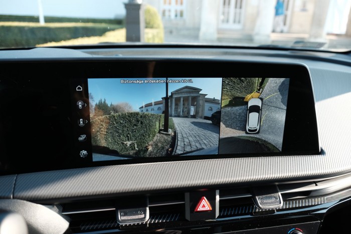 Itt a második, tisztán elektromos Kia, az EV6 65 Itt a második, tisztán elektromos Kia, az EV6 65
