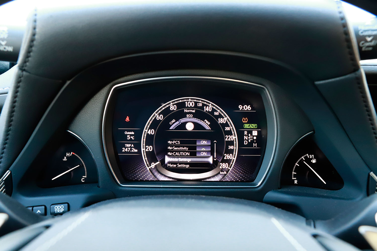 Vajon mennyi luxus fér bele 50 millióba? – Lexus LS 500h AWD 18
