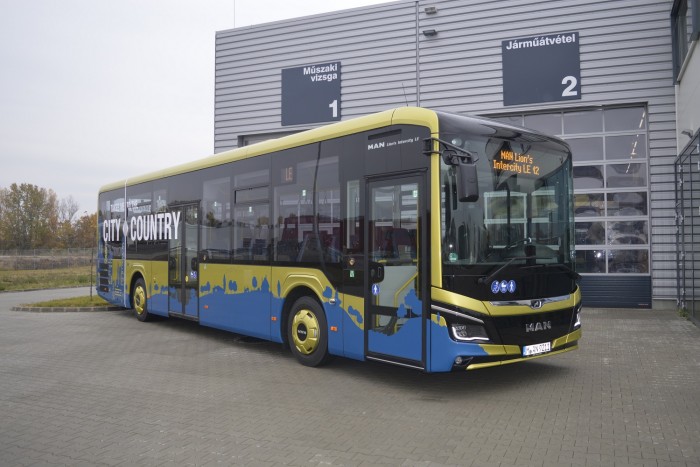 Ilyen busz még nem járt eddig Magyarországon