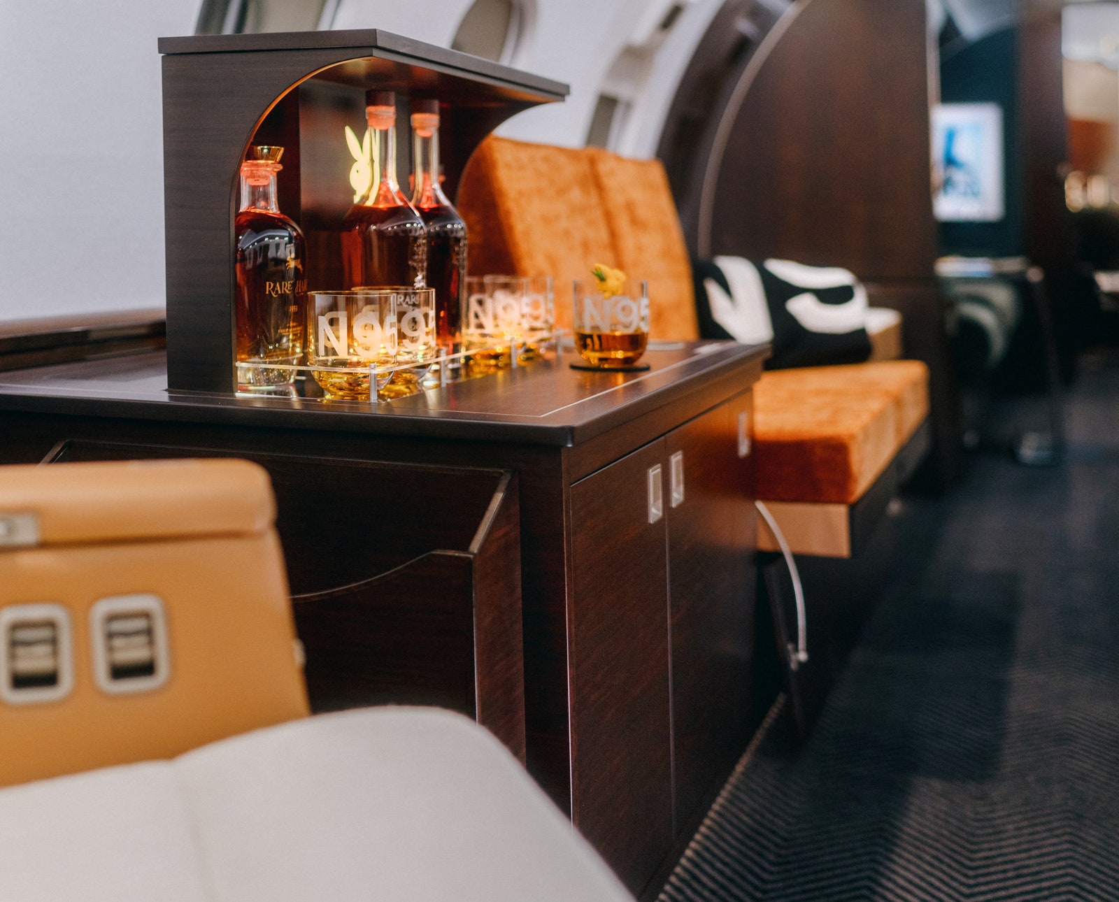 Megújulva repül újra a Playboy ikonikus magángépe 2