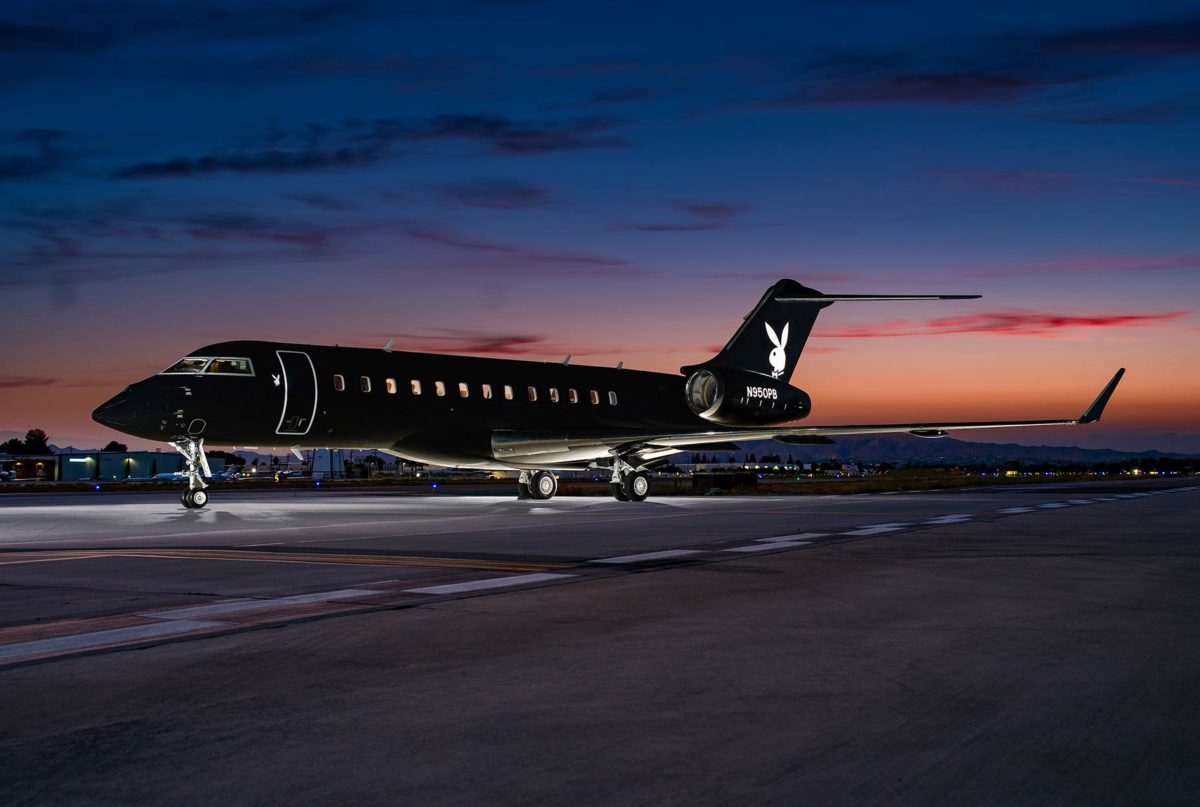 Megújulva repül újra a Playboy ikonikus magángépe 1 | Vezess Megújulva repül újra a Playboy ikonikus magángépe 1