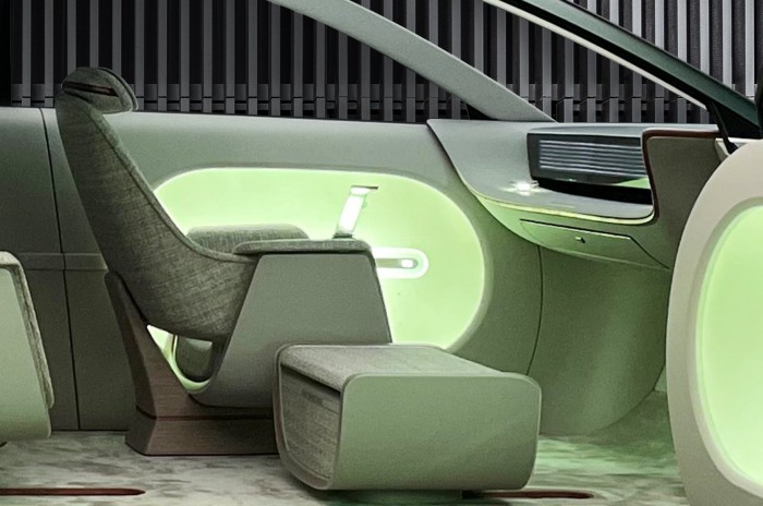 Ez az autó tágasabb, mint a nappalid 6