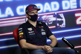 F1: Verstappen helyretette Hamiltont