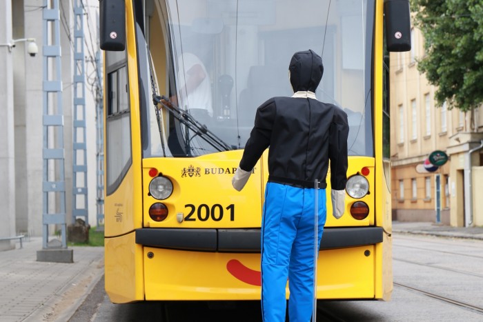 A gyalogosokat is figyelhetik a budapesti villamosok