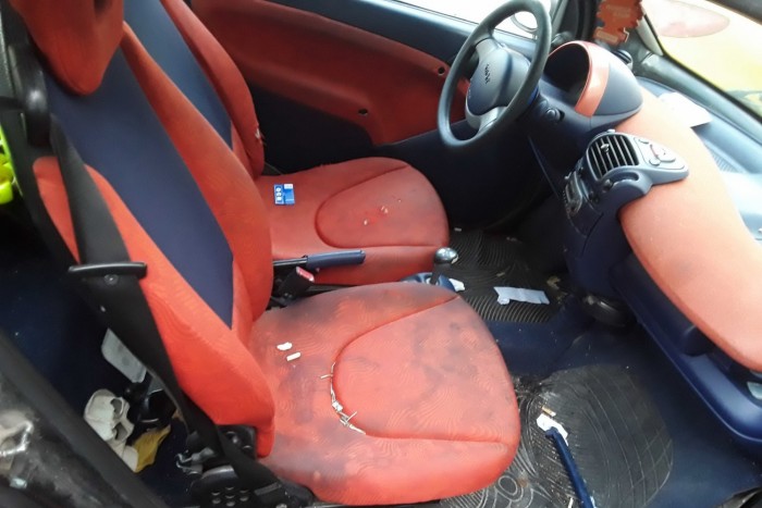 Autót lopott, falatozott benne, majd fillérekért adta volna tovább