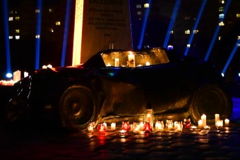 A közúti balesetben elhunytakra emlékeztek a rendőrök